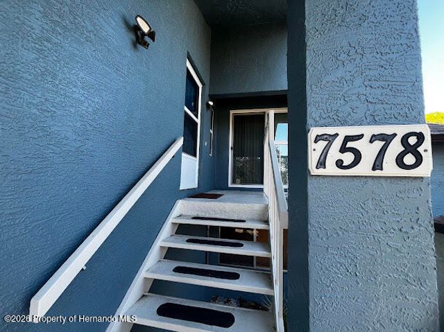 7578 ST. Andrews Boulevard 7578-d, Spring Hill, FL 34613