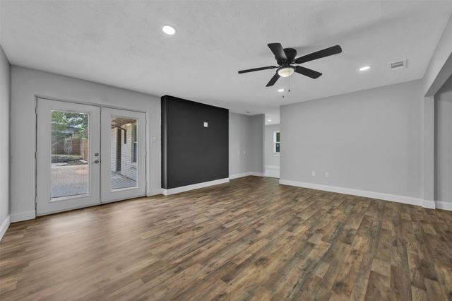 1230 Briar Hollow Lane, Garland, TX 75043