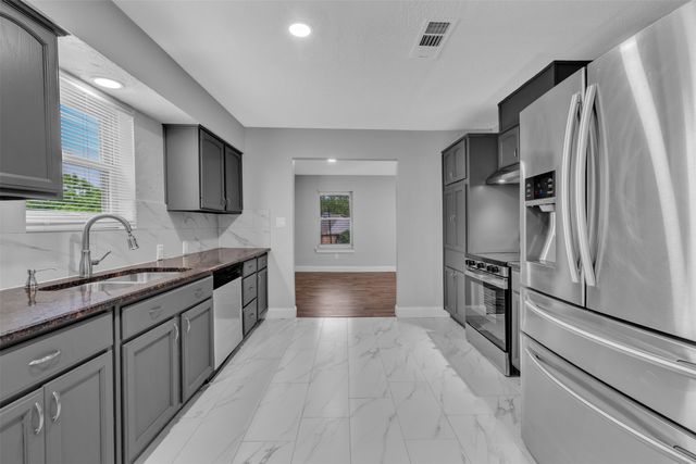 1230 Briar Hollow Lane, Garland, TX 75043