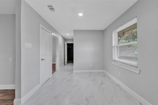 1230 Briar Hollow Lane, Garland, TX 75043