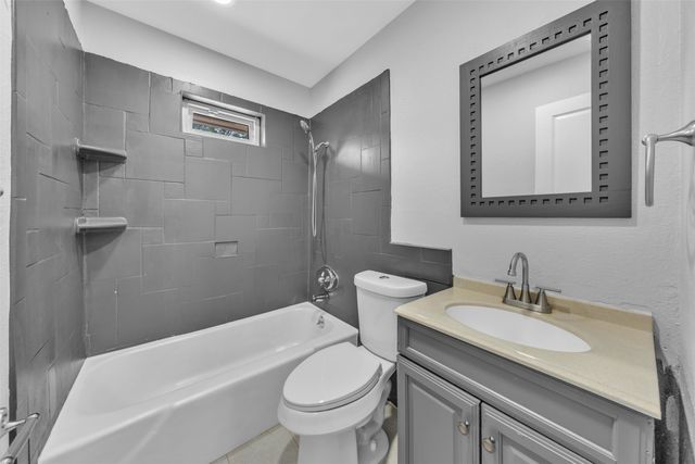 1230 Briar Hollow Lane, Garland, TX 75043