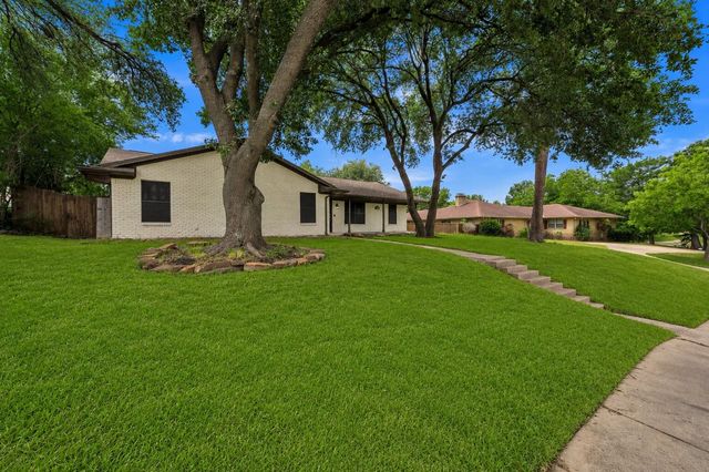 1230 Briar Hollow Lane, Garland, TX 75043