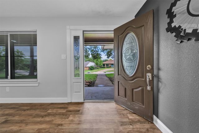1230 Briar Hollow Lane, Garland, TX 75043