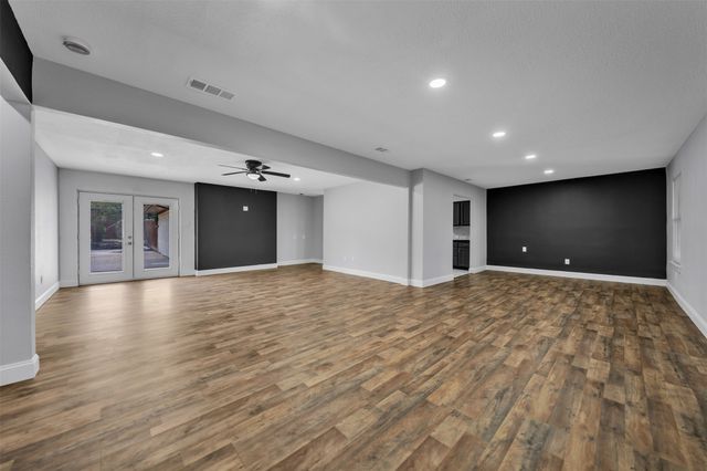 1230 Briar Hollow Lane, Garland, TX 75043