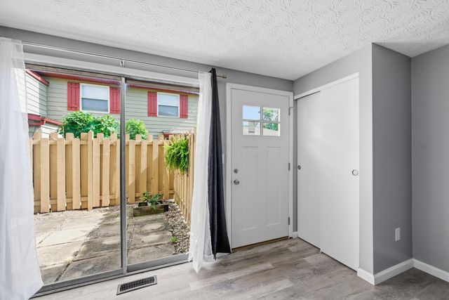2467 Burgandy Lane, C, Columbus, OH 43232
