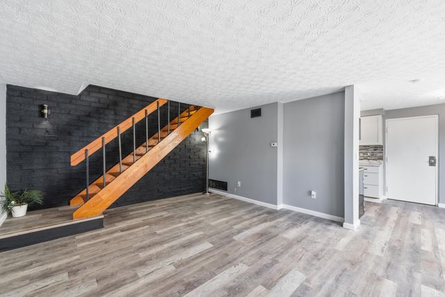 2467 Burgandy Lane, C, Columbus, OH 43232