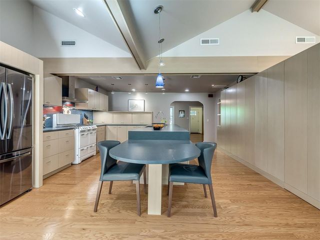 1102 McNamee Street, Norman, OK 73069