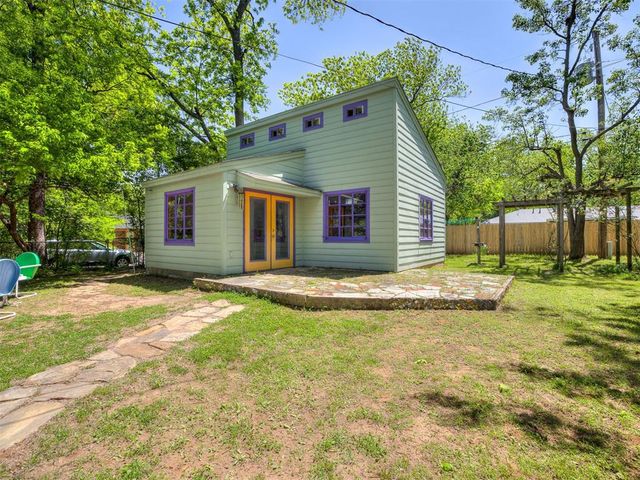 1102 McNamee Street, Norman, OK 73069