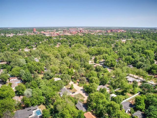 1102 McNamee Street, Norman, OK 73069