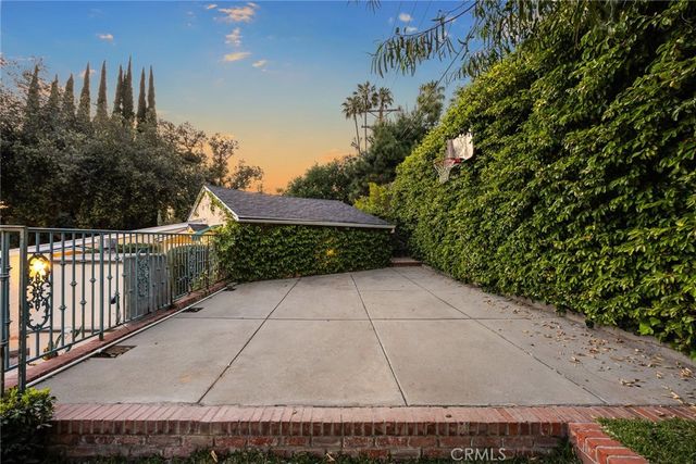 537 Cumberland, Glendale, CA 91202