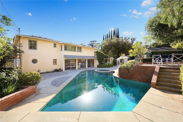 537 Cumberland, Glendale, CA 91202