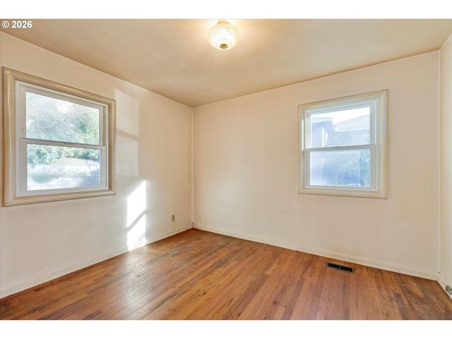 4305 Se FRANKLIN St, Milwaukie, OR 97222