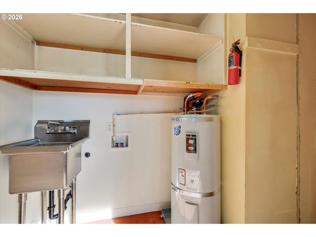 4305 Se FRANKLIN St, Milwaukie, OR 97222