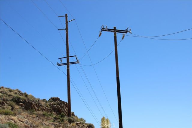 2 AC Eagles Nest, Yucca Valley, CA 92284