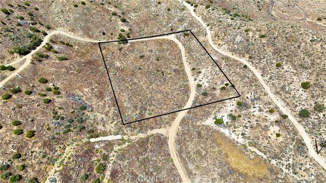 2 AC Eagles Nest, Yucca Valley, CA 92284