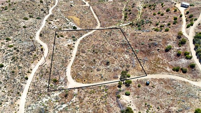 2 AC Eagles Nest, Yucca Valley, CA 92284