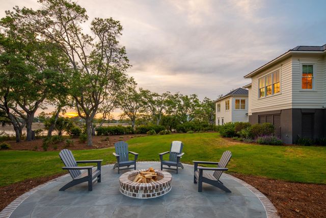401 Wayfaring Point, Daniel Island, SC 29492