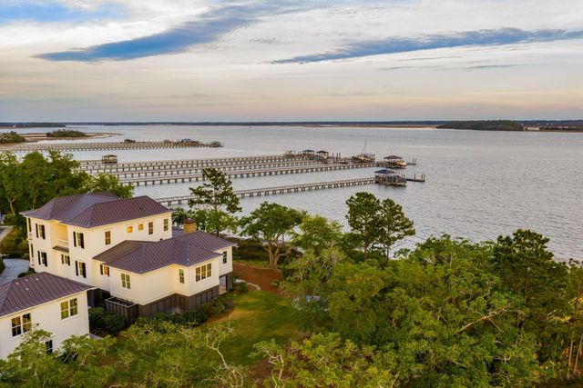 401 Wayfaring Point, Daniel Island, SC 29492