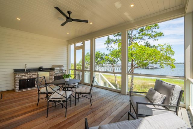 401 Wayfaring Point, Daniel Island, SC 29492