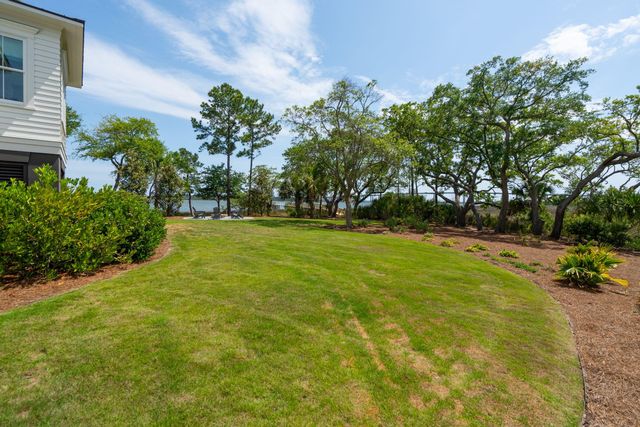 401 Wayfaring Point, Daniel Island, SC 29492