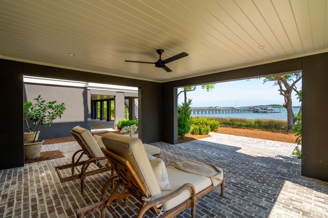 401 Wayfaring Point, Daniel Island, SC 29492