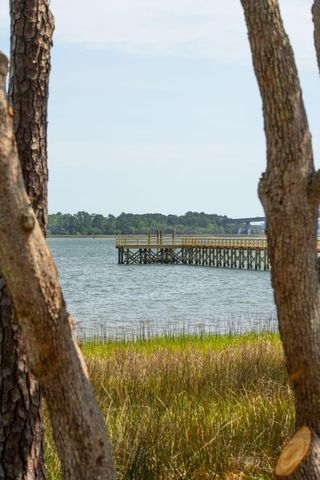 401 Wayfaring Point, Daniel Island, SC 29492