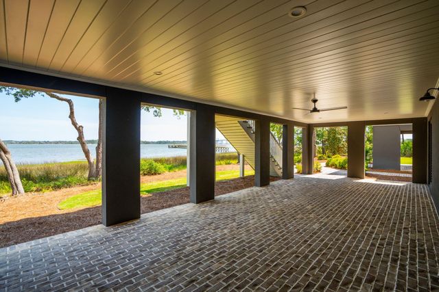 401 Wayfaring Point, Daniel Island, SC 29492