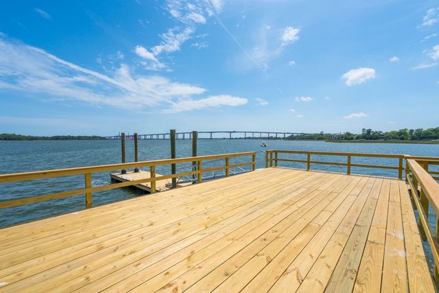 401 Wayfaring Point, Daniel Island, SC 29492