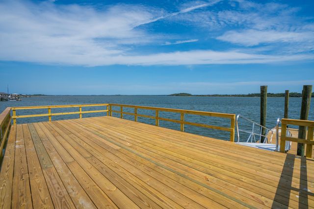 401 Wayfaring Point, Daniel Island, SC 29492