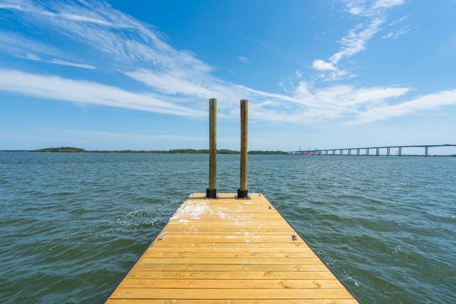 401 Wayfaring Point, Daniel Island, SC 29492
