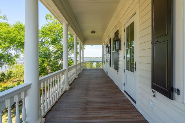 401 Wayfaring Point, Daniel Island, SC 29492