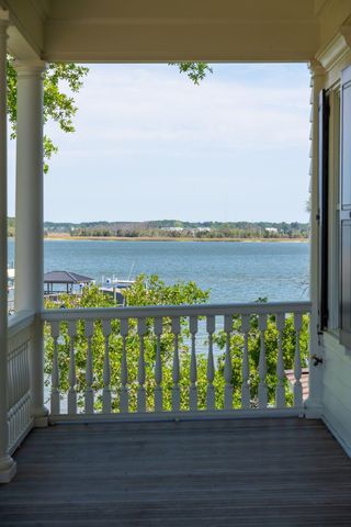 401 Wayfaring Point, Daniel Island, SC 29492