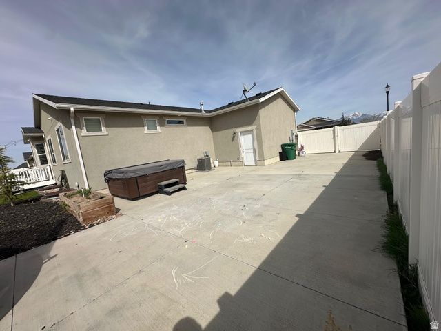 9572 S LEA HEATHER WAY, West Jordan, UT 84081