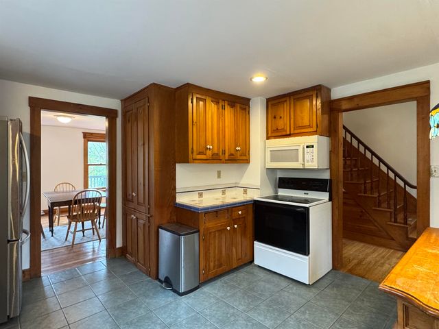 57 Summit Road, Plymouth, NH 03264