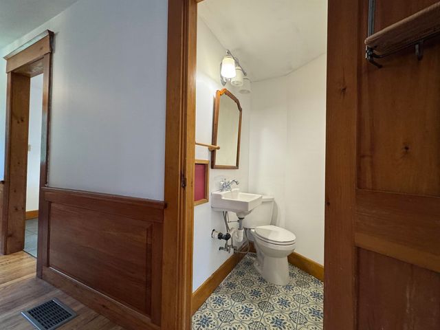 57 Summit Road, Plymouth, NH 03264