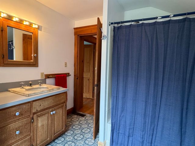 57 Summit Road, Plymouth, NH 03264