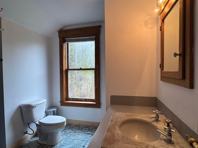 57 Summit Road, Plymouth, NH 03264