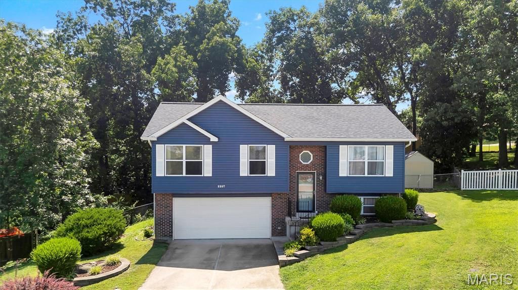 2207 San Simeon Drive, Arnold, MO 63010