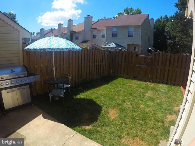 8702 VILLAGE GREEN CT, Alexandria, VA 22309