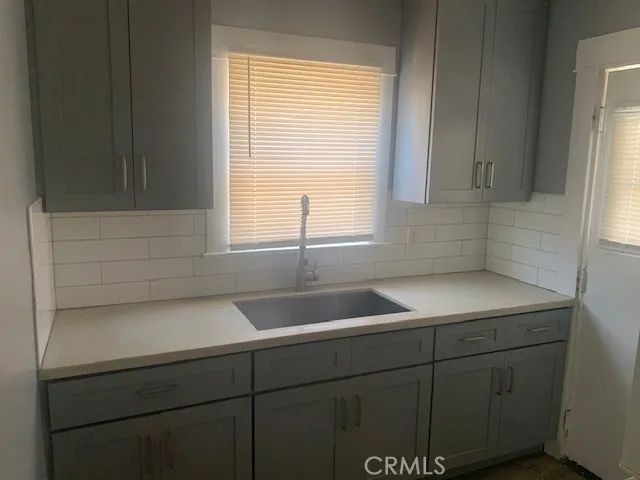 428 Almond Ave, Long Beach, CA 90802