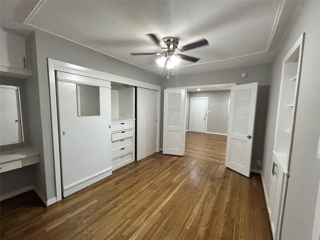 3520 Garrott 2, Houston, TX 77006