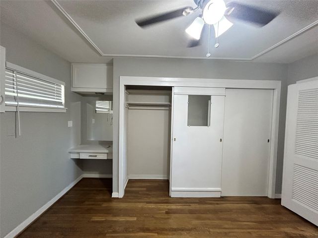 3520 Garrott 2, Houston, TX 77006