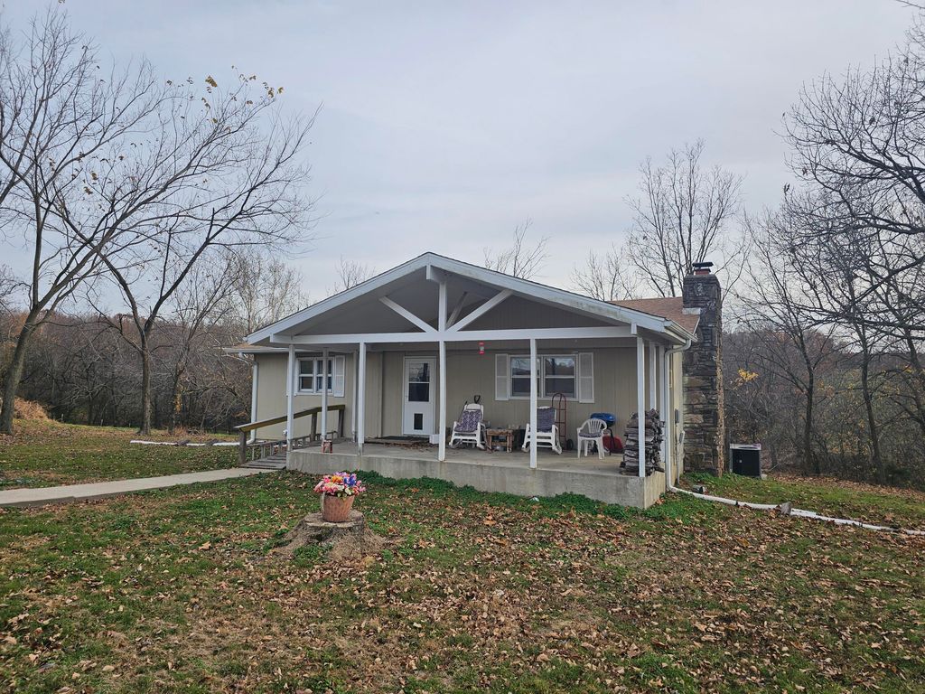 1170 Hodson Way, Anderson, MO 64831