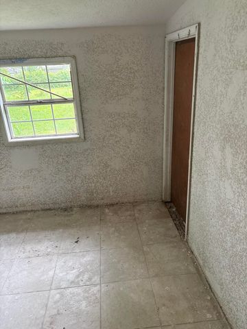 3235 W State Street, Springfield, MO 65802