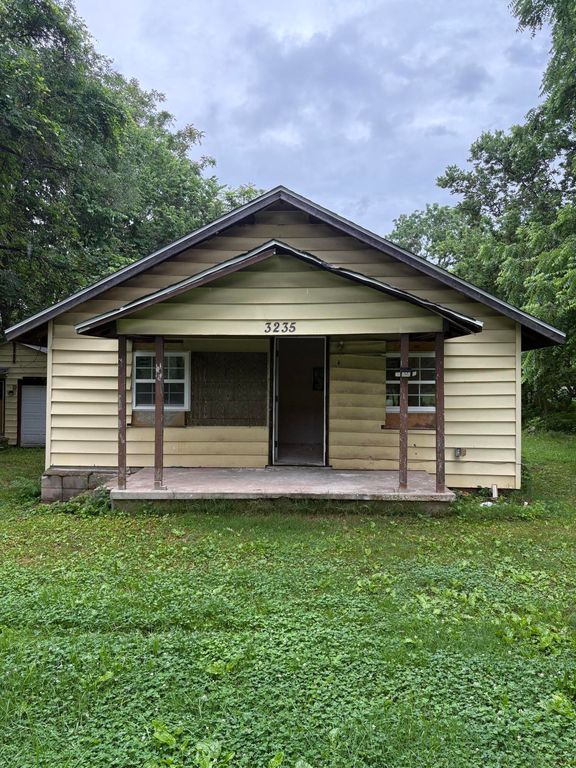 3235 W State Street, Springfield, MO 65802