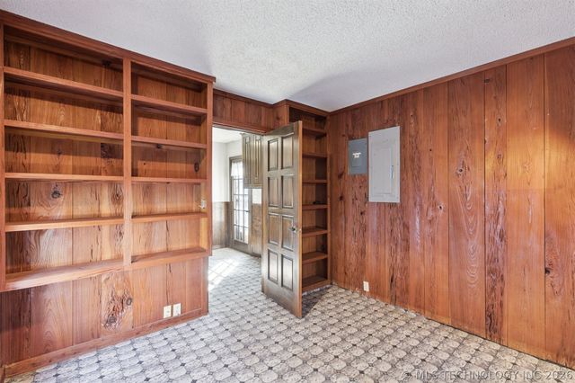 203 N Skinner Avenue, Drumright, OK 74030