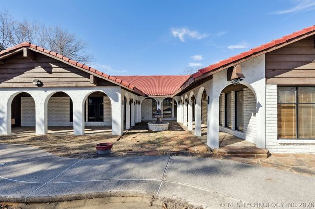 203 N Skinner Avenue, Drumright, OK 74030