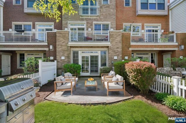 50 Constitution Way 50, Jersey City, NJ 07305