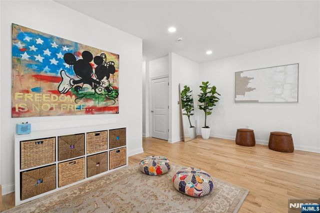 50 Constitution Way 50, Jersey City, NJ 07305