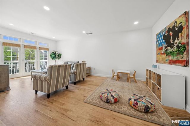 50 Constitution Way 50, Jersey City, NJ 07305